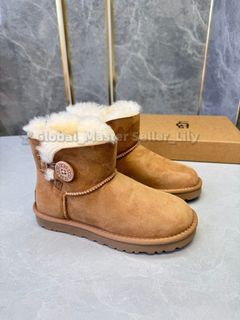 (Category: ) located in . Submitted by fashion.luxe (Listing ID 1446152404, Image 1). Description: .