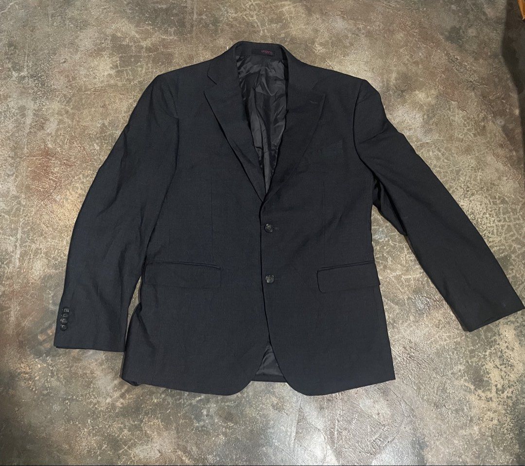 Ungaro blazer (Category: Everything Else Others) located in Davao. Submitted by mj_designervintagecurator (Listing ID 1445994196, Image 1). Description: 📌In good condition 📌best fit med to large for women 📌best fit for medium for men 📌shoulder 17- bust 41 - armpit 19- length 28 inches .