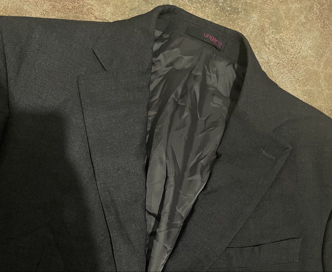 Ungaro blazer (Category: Everything Else Others) located in Davao. Submitted by mj_designervintagecurator (Listing ID 1445994196, Image 3). Description: 📌In good condition 📌best fit med to large for women 📌best fit for medium for men 📌shoulder 17- bust 41 - armpit 19- length 28 inches .