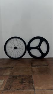 (Category: ) located in . Submitted by a1m0ndbicycle (Listing ID 1446030139, Image 1). Description: .