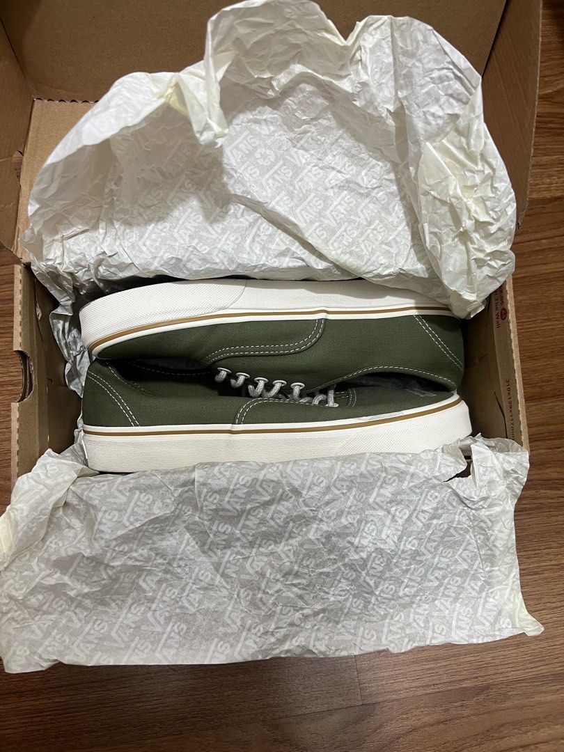 Vans Olive Green Sneakers (Category: Sneakers) located in Makati City. Submitted by thhird (Listing ID 1446052401, Image 3). Description: - Authentic Vans Sneakers - Color: Olive Green - Size: 8 US Men's / 9.5 US Women's - Includes Original Box .