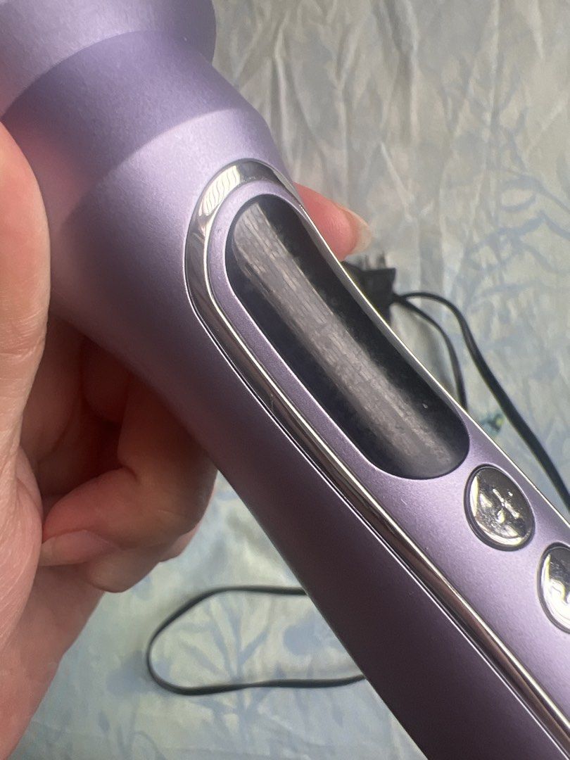 Veloreal Purple Heated Brush Styler (Category: Hair) located in Manila. Submitted by limonee (Listing ID 1446034712, Image 3). Description: - Veloreal purple heated brush - Logo is a bit faded and digital display screen has a few scratches - Functions perfectly - Bought Dec 2025.