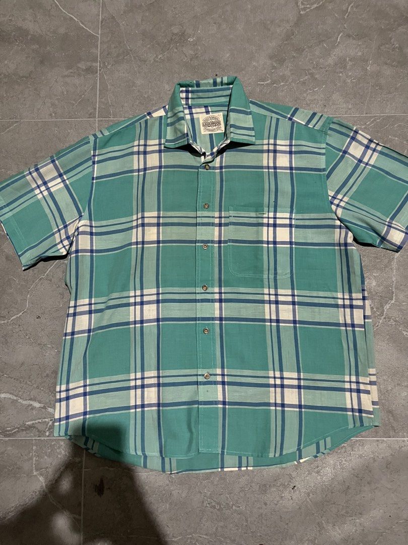VINTAGE SAUSATUCK BUTTON UP SHIRT (Category: Tshirts & Polo Shirts ) located in San Fernando. Submitted by unc_thrifts (Listing ID 1446065042, Image 1). Description: .