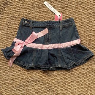 (Category: ) located in . Submitted by trinketcorner (Listing ID 1446070030, Image 1). Description: .