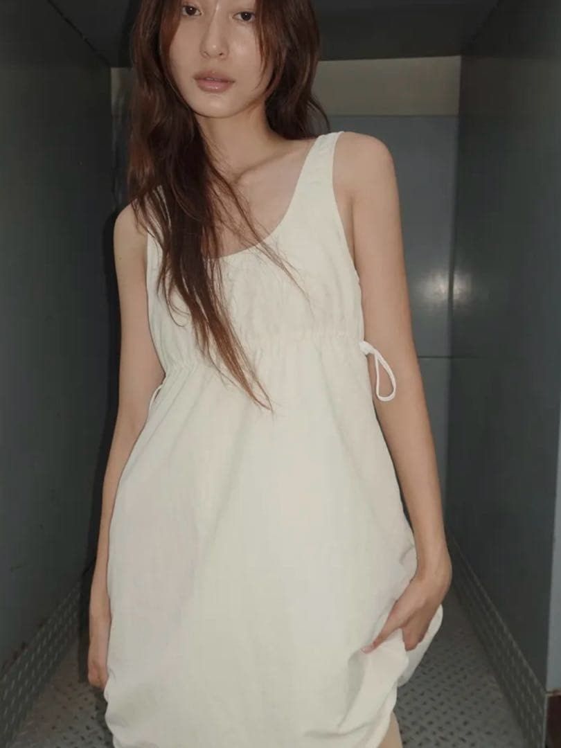 Zara Dress white (Category: Dresses) located in Makati City. Submitted by grwmdeclutter (Listing ID 1446114392, Image 1). Description: .