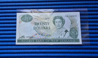 Queen Elizabeth II, QE2 COLLECTION  Collection item 1