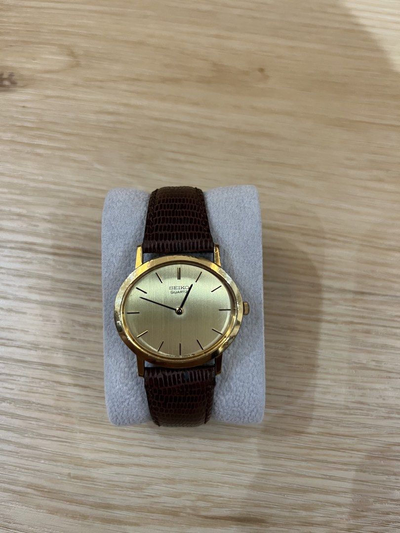 1980 Seiko Golden Ellipse (Category: Men's Watches) located in Mandaluyong City. Submitted by cman1515 (Listing ID 1446344192, Image 1). Description: 1980s Seiko Golden Ellipse. A classically elegant Seiko Ellipse with gold tone case, golden dial, and elegant pencil hands. Case size: 32.5mm Lug to lug: 34.5mm Thickness: 6mm Movement: Seiko 2620 Quartz. Time only. Runs and keeps time. No box.
