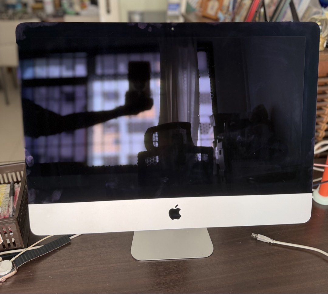 2017 21.5 inch  iMac (Faulty)