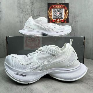 (Category: ) located in . Submitted by shoes.locker (Listing ID 1446254686, Image 1). Description: .