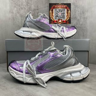 (Category: ) located in . Submitted by shoes.locker (Listing ID 1446201824, Image 1). Description: .