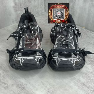 (Category: ) located in . Submitted by shoes.locker (Listing ID 1446252517, Image 1). Description: .