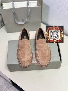 (Category: ) located in . Submitted by shoes.locker (Listing ID 1446283065, Image 1). Description: .