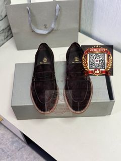 (Category: ) located in . Submitted by shoes.locker (Listing ID 1446283531, Image 1). Description: .