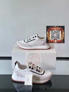 (Category: ) located in . Submitted by shoes.locker (Listing ID 1446285524, Image 1). Description: .