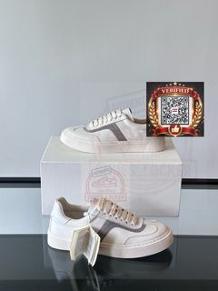 (Category: ) located in . Submitted by shoes.locker (Listing ID 1446286404, Image 1). Description: .