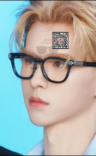 (Category: ) located in . Submitted by sunglasses.versionsale (Listing ID 1446313246, Image 1). Description: .