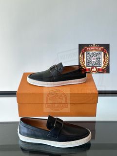 (Category: ) located in . Submitted by shoes.locker (Listing ID 1446289564, Image 1). Description: .