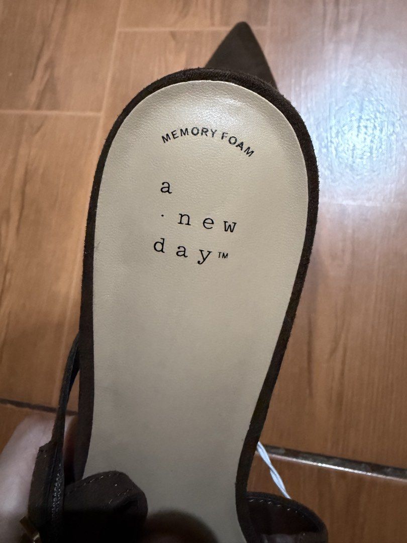 A new day multiple strap slingback suede (Category: Flats & Sandals) located in Bulacan. Submitted by declutteringsizzie (Listing ID 1446195079, Image 2). Description: Bought in US. But i got the wrong size, Im 8, but this one i got is 9 1/2. LAST PRICE: 1,000.