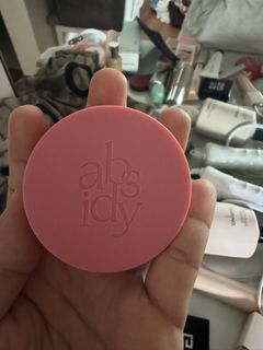 (Category: ) located in . Submitted by destashingmycloset (Listing ID 1446235882, Image 1). Description: .