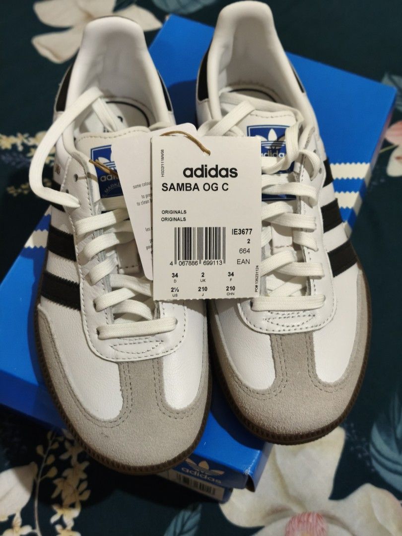 Adidas Samba OG (Category: Babies & Kids Fashion) located in Navotas City. Submitted by sellmystuff2 (Listing ID 1446265160, Image 2). Description: ✅Authentic Adidas ✅Brandnew with tag and box ✅Mone back guarantee if proven fake Size 21cm Ready to ship! RFS: too big for my son.