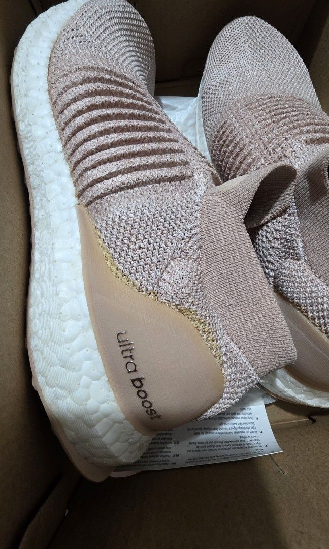 Adidas Ultraboost Laceless (Category: Sneakers) located in Mandaluyong City. Submitted by mlstuff28 (Listing ID 1446225962, Image 2). Description: -Authentic -size 6.5 -This is lightly used but flaws comes from being kept for a long period -super comfy to wear -last price posted Mop: bank transfer/gcash.
