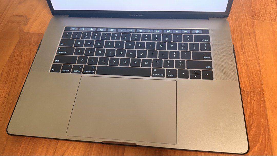 Apple Laptop MacBook Pro 15”494120479145349121
