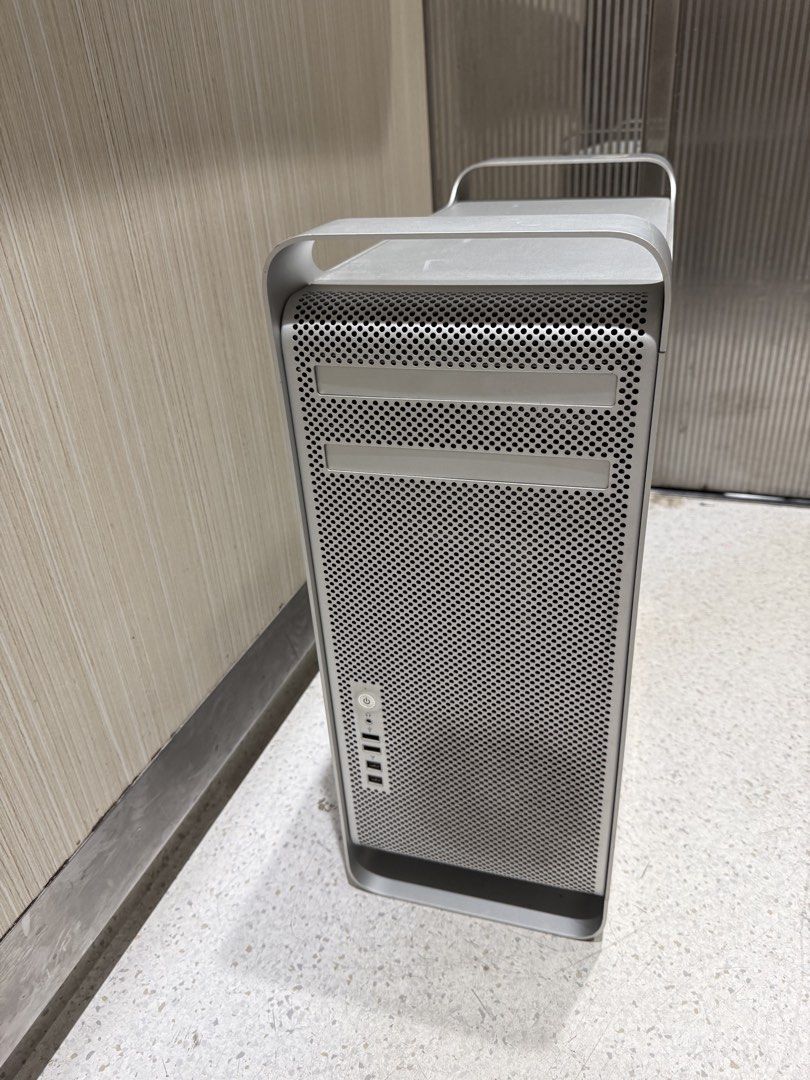 Apple Mac Pro (2009)k