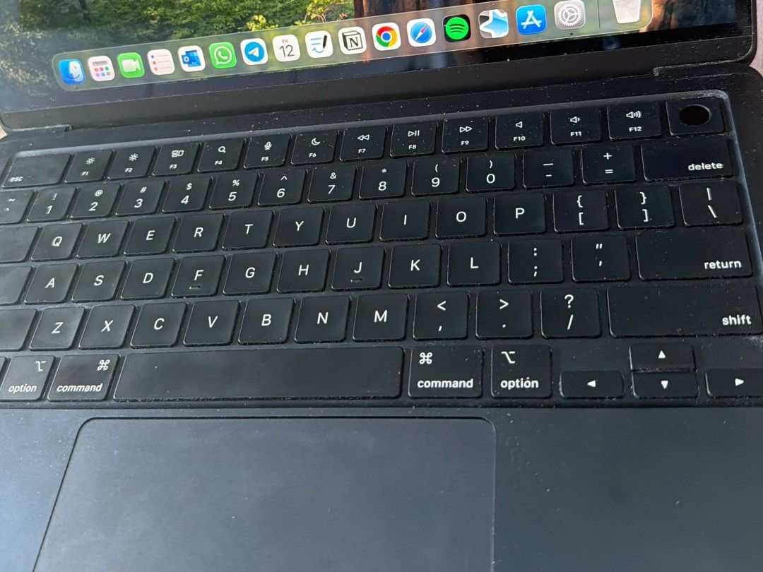 Apple MacBook Air M2 2022493465530176655362