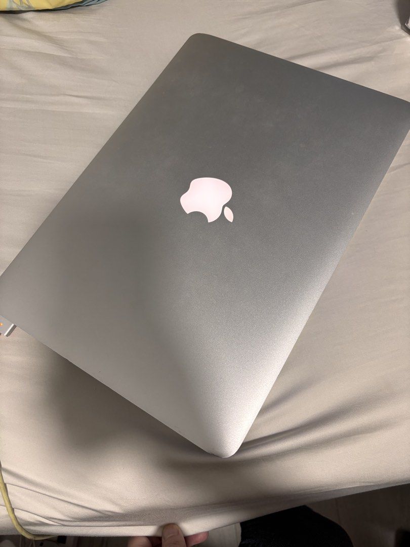 Apple MacBook Pro 13-inch494120481169100801
