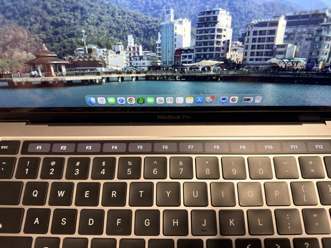 Apple MacBook Pro M1 13 inch494120480119859201