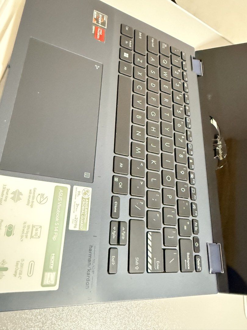 ASUS Vivobook Laptop493989404198850567