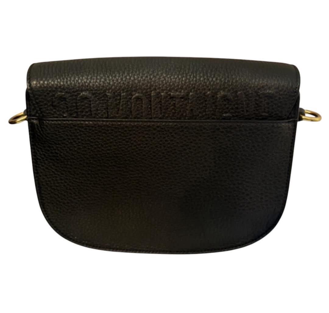 Authentic Goyard Bobby Medium Grained leather (Category: Luxury Bags & Wallets) located in Quezon City. Submitted by jhaediah (Listing ID 1380918834, Image 2). Description: ✨✅Hard to find!! Bobby Medium Grained leather 💕6.27 .