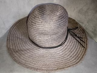 (Category: ) located in . Submitted by yuristalin888 (Listing ID 1446165500, Image 1). Description: .