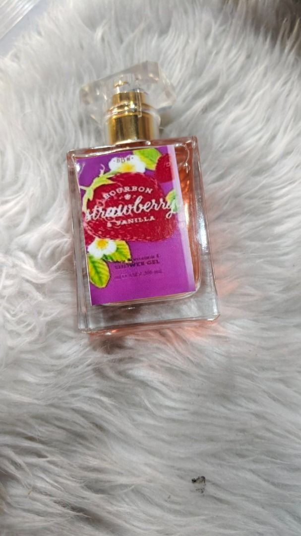 Bath & Body Works - Bourbon Strawberry & Vanilla (30ml Decant) (Category: Bath) located in Quezon City. Submitted by paradoxlightyears1 (Listing ID 1446275444, Image 1). Description: Looking for a sweet, sexy, and sophisticated scent without buying the whole bottle? Get this 30ml decant of BBW Bourbon Strawberry & Vanilla! It’s the perfect size for your bag, travel, or everyday touch-ups. This isn’t your typical juvenile, overly sweet strawberry.