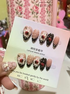 (Category: ) located in . Submitted by ml.bellashoppe (Listing ID 1446337639, Image 1). Description: .