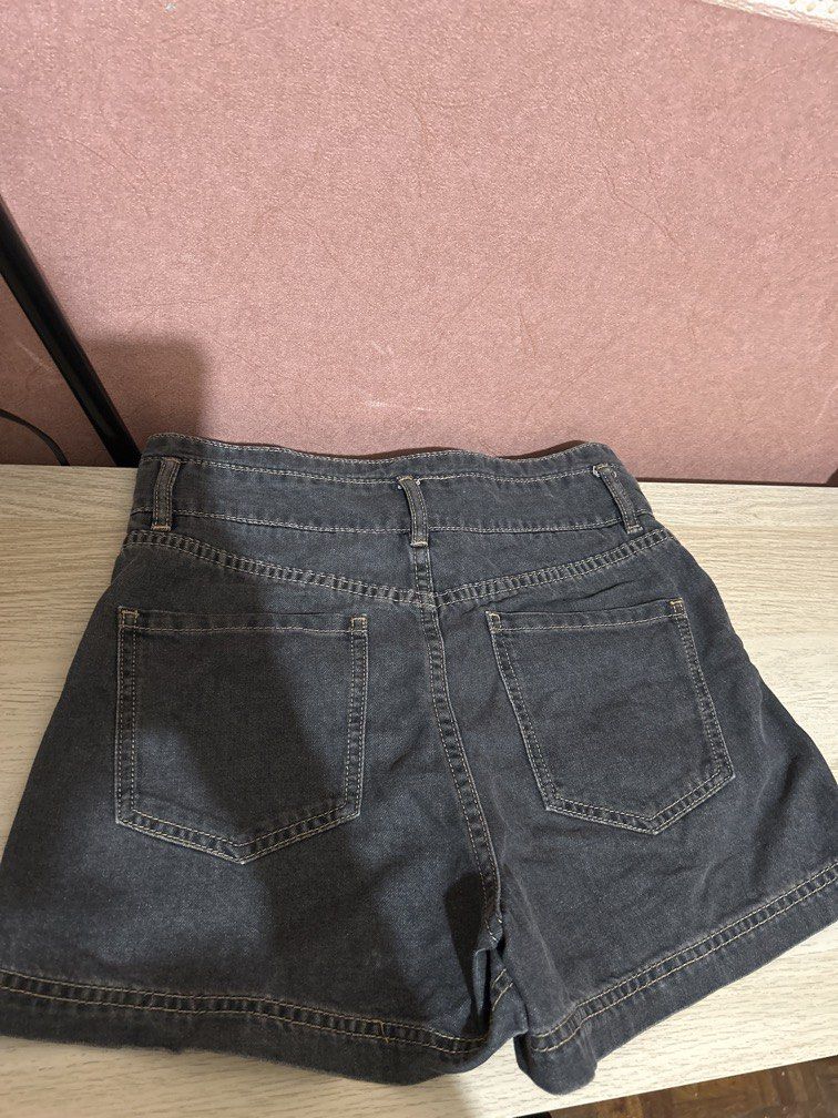 black denim shorts 26 (Category: Shorts) located in Quezon City. Submitted by prelovedthings830 (Listing ID 1446236099, Image 1). Description: only if u purchase one item from me .