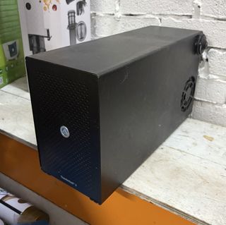Black Thunderbolt 3 External Drive Enclosure506620639592458240