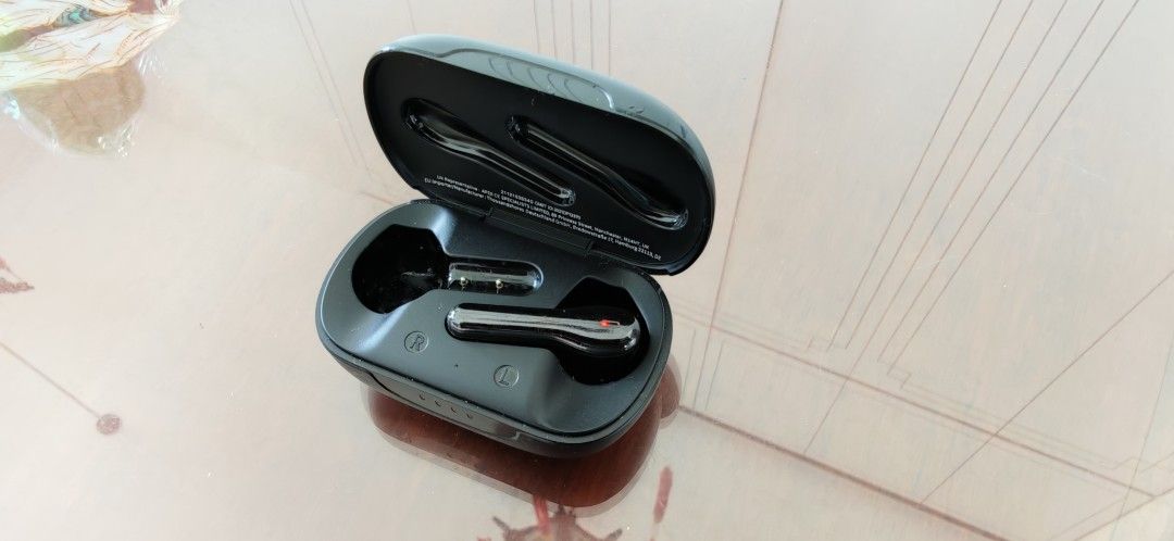 Black Wireless Earbuds with Charging Case