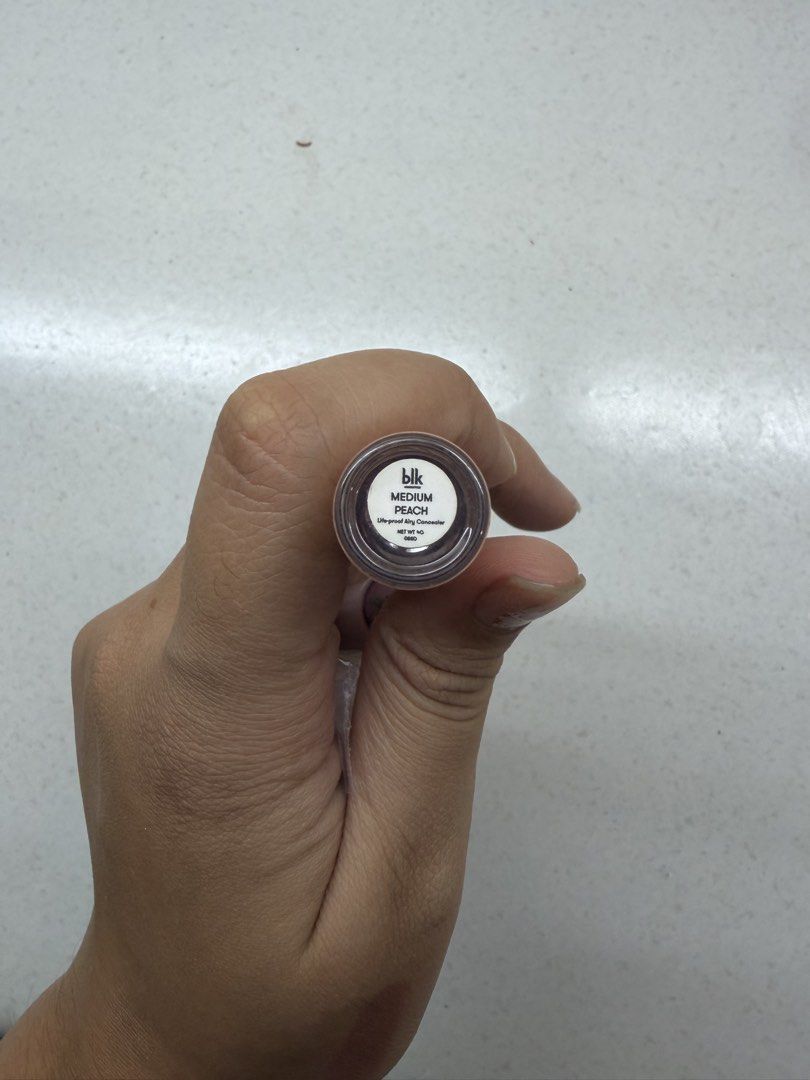 BLK Medium Peach Color Corrector (Category: Makeup) located in Manila. Submitted by declutterpony (Listing ID 1446333595, Image 2). Description: Used twice lang, 'di tugma sa skintone ko.