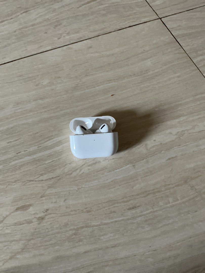 Bluetooth earbuds493720797059502081