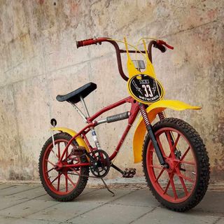 (Kategori: ) berada di . Dikirim oleh 1989studio (ID iklan 1446294626, Gambar 1). Deskripsi: .