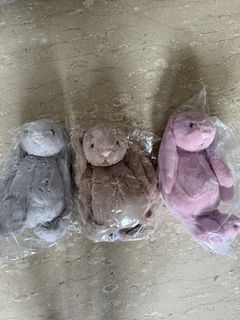 (Category: ) located in . Submitted by popmart_sg (Listing ID 1446181590, Image 1). Description: .