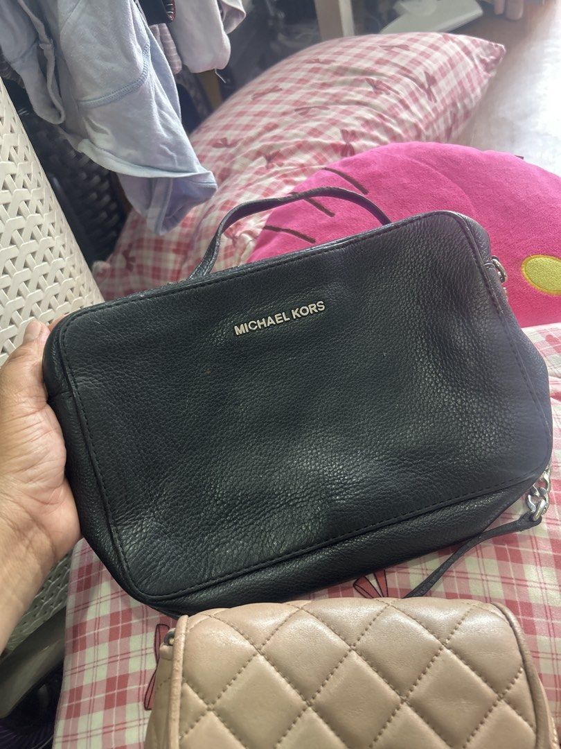 Take all MK bags OG (Category: Luxury Bags & Wallets) located in Manila. Submitted by jagiyakenken (Listing ID 1446222878, Image 3). Description: - As is for take all nakatambak lang dto sa bahay. Madami na po bags.