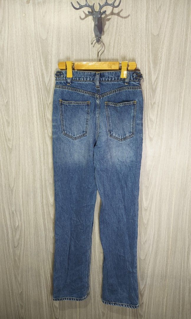 Celine Blue Denim Straight Leg Jeans (Category: Jeans) located in Naga. Submitted by secondspinv2 (Listing ID 1446321740, Image 3). Description: Celine Blue Denim Straight Leg Jeans ✅Size: 26 To 28 ✅Length: 43 ✅Hem: 8 ✅Color Rate: 9.5/10 ✅No Issue ✅Need Wash ✅Location: Bicol Naga City, Camarines Sur ✅Courier: J&T Express/Flash Express ✅MOP: Gcash only.