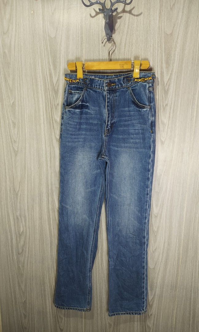 Celine Blue Denim Straight Leg Jeans (Category: Jeans) located in Naga. Submitted by secondspinv2 (Listing ID 1446321740, Image 1). Description: Celine Blue Denim Straight Leg Jeans ✅Size: 26 To 28 ✅Length: 43 ✅Hem: 8 ✅Color Rate: 9.5/10 ✅No Issue ✅Need Wash ✅Location: Bicol Naga City, Camarines Sur ✅Courier: J&T Express/Flash Express ✅MOP: Gcash only.