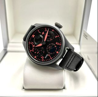 (Category: ) located in . Submitted by chamelontimepieces (Listing ID 1446230119, Image 1). Description: .