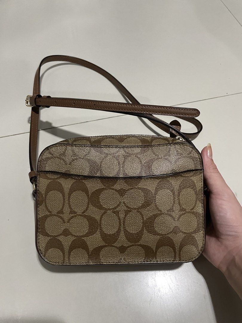Coach Mini Jamie Camera Bag (Category: Cross-body Bags) located in Taguig. Submitted by lykamangubat (Listing ID 1446200314, Image 2). Description: Bag is still in good condition, and no signs of usage. 😊.