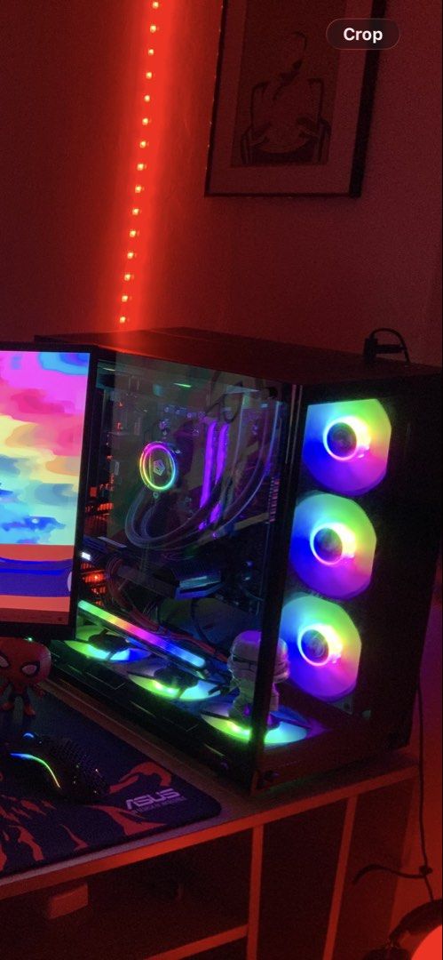 Custom built gaming PC494259378565294080