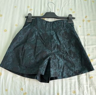 (Category: ) located in . Submitted by iamalady (Listing ID 1446258100, Image 1). Description: .