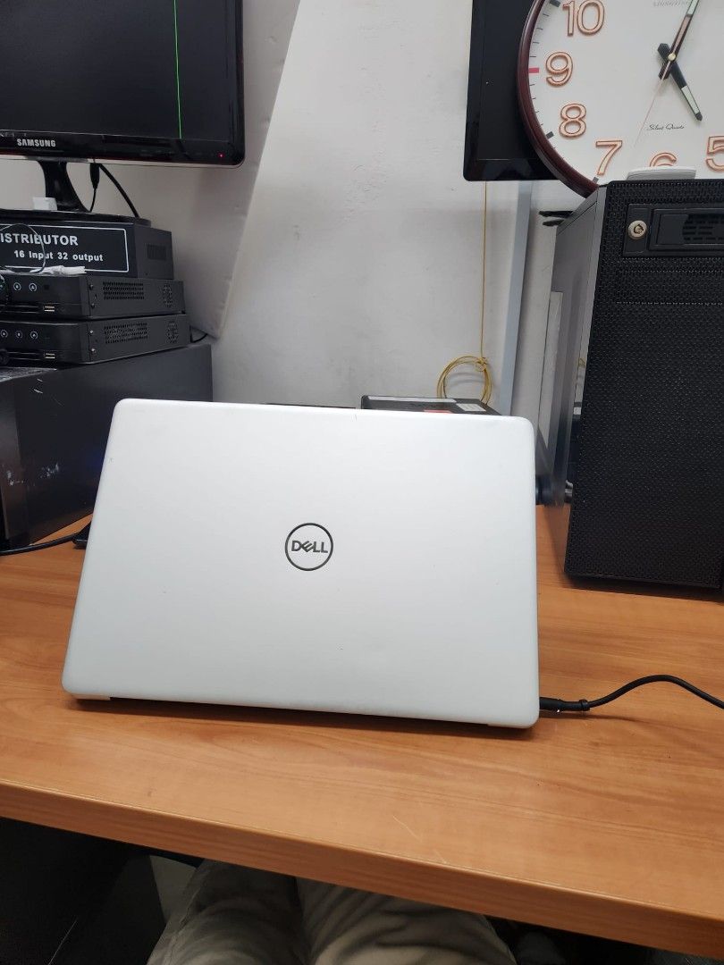 Dell Laptop Intel Core i7493598087557294082
